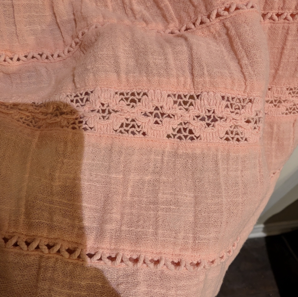 Lucky Brand Blush Eyelet Salmon Peach Pinkish Blouse - Picture 3 of 6